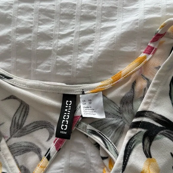 Floral t shirt H&M - Picture 3 of 4